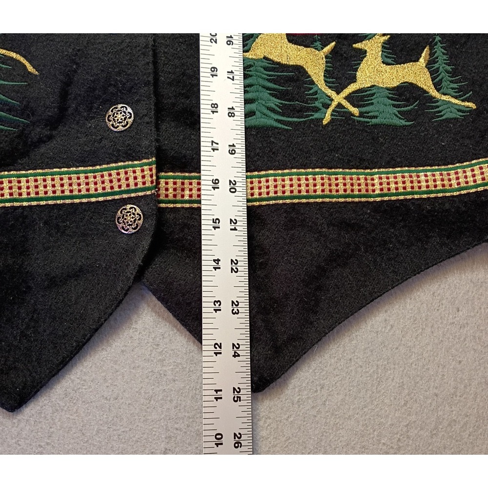 Karen‎ Scott Christmas Deer Vest Sz L Black Holiday Vest Pinecones Gold Accents - Picture 11 of 11